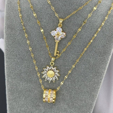 "Flower" Necklace, 18K Gold Plated Steel